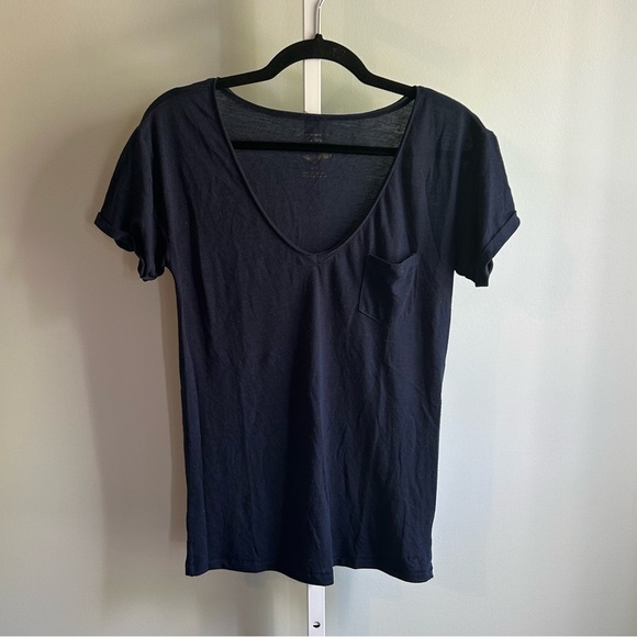 American Eagle Navy V-Neck Tee with Pocket - Picture 1 of 4